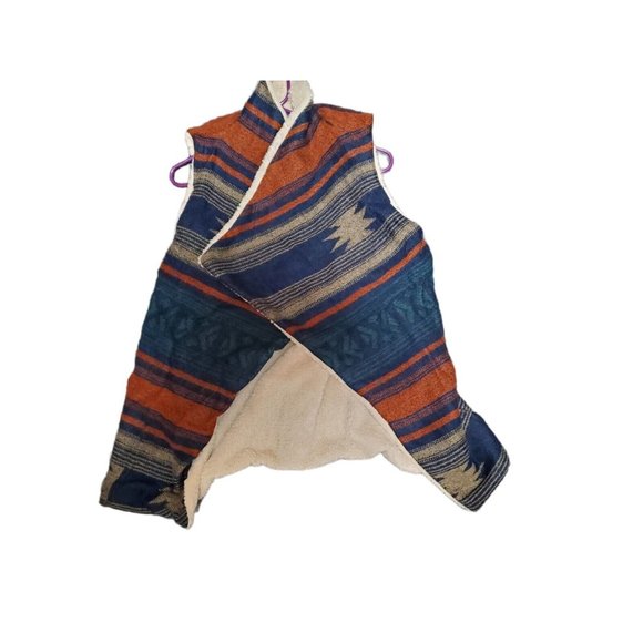 Steve Madden Jackets & Blazers - STEVEN MADDEN Multi Color Southwestern Faux Fur Vest Size M/L